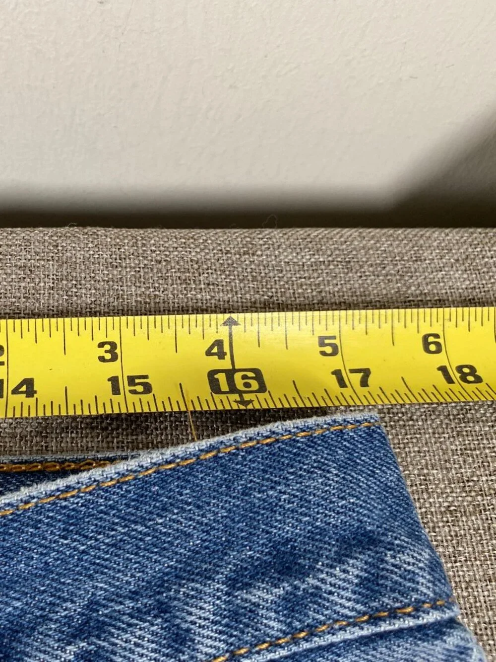 Vintage Levi's 517 Bootcut Denim Jeans Men's 36 x 32 Mid Rise Blue Distressed - Picture 8 of 15